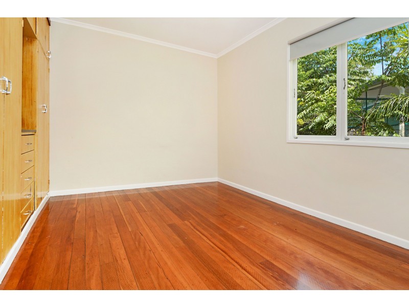 16 Coles Street, Arana Hills QLD 4054