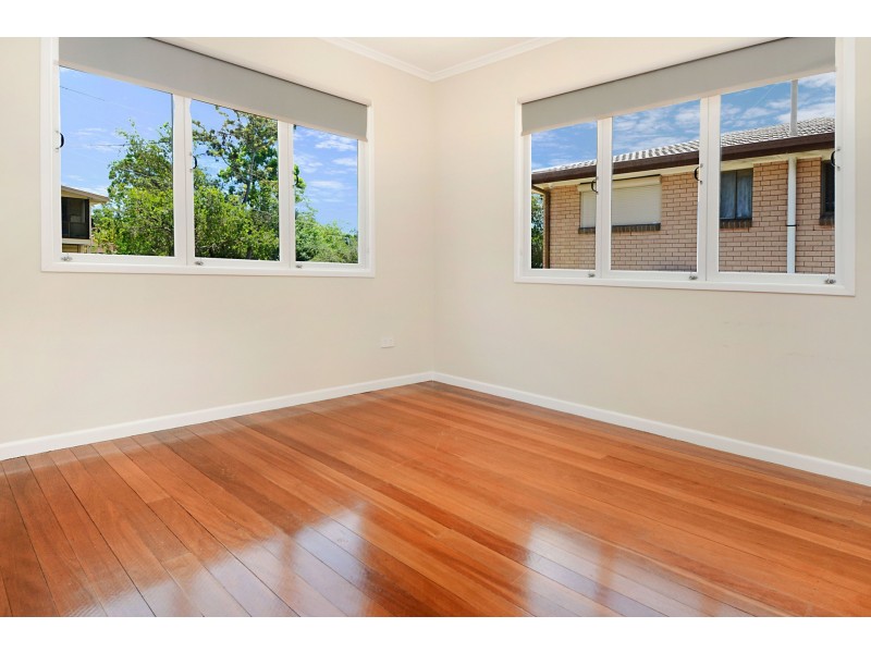 16 Coles Street, Arana Hills QLD 4054