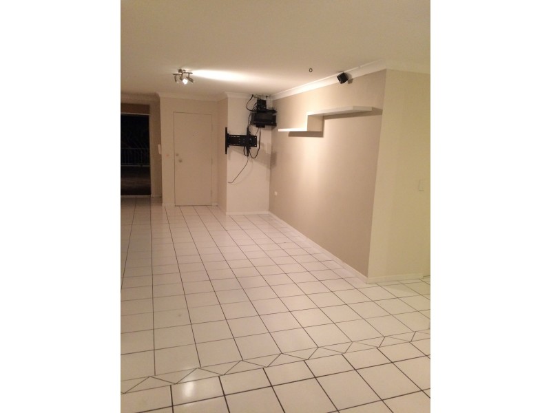 9/20 Whiting St, Labrador QLD 4215
