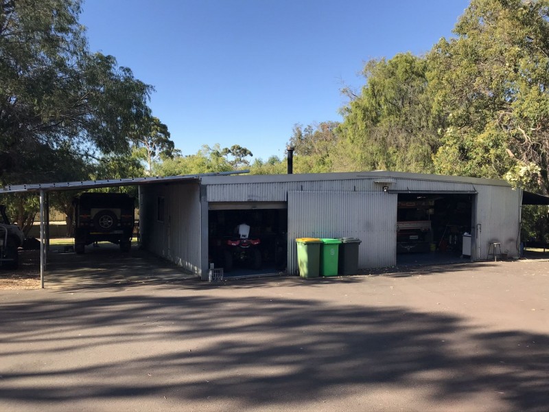 130 Paris Road, Australind WA 6233
