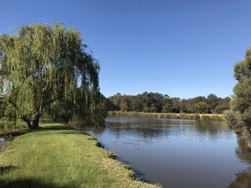 130 Paris Road, Australind WA 6233