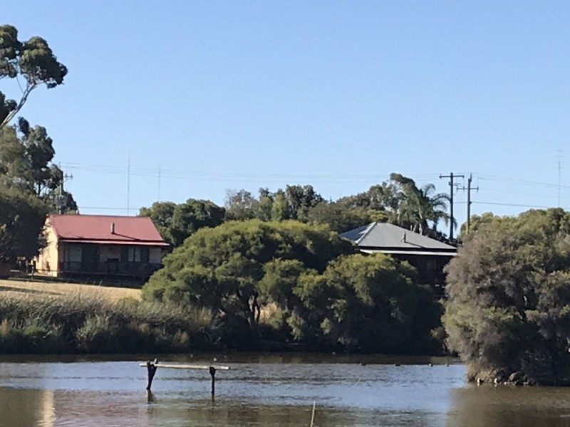 130 Paris Road, Australind WA 6233