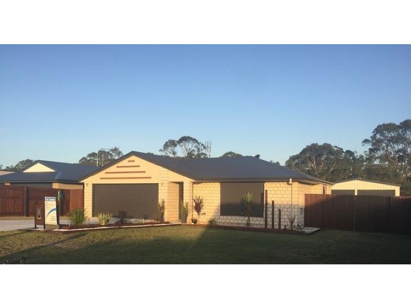 15 parakeet Circuit, Kawungan QLD 4655