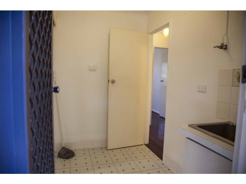 92 Sussex Road, Forrestfield WA 6058