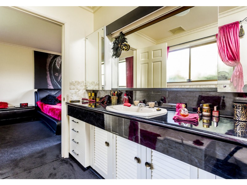 4 Montgomery Court, Norwood TAS 7250
