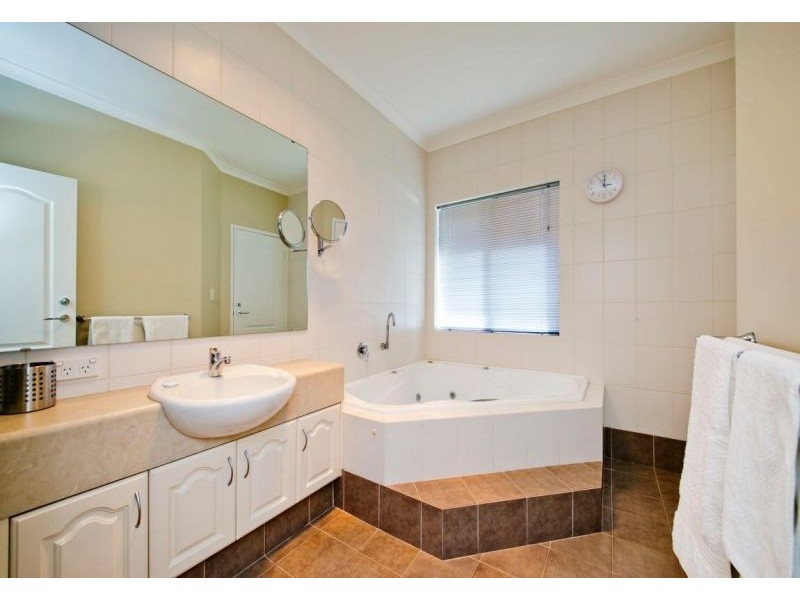 7A West View Blvd, Mullaloo WA 6027
