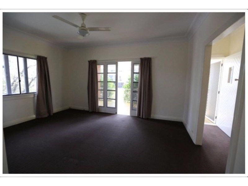 2/37 Hall Street, Northgate QLD 4013