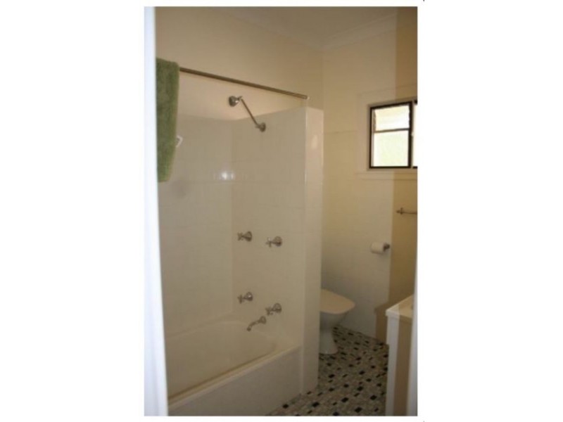 2/37 Hall Street, Northgate QLD 4013