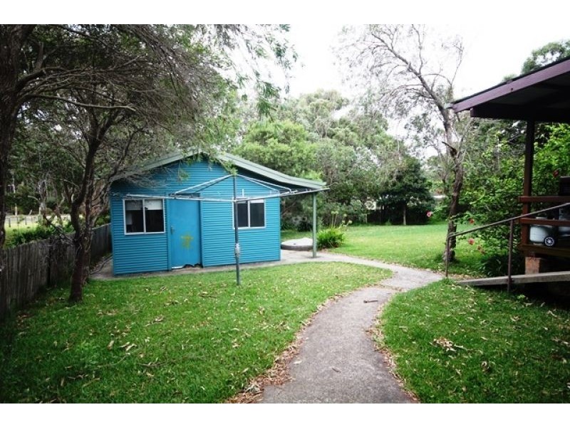 18 Merry St, Kioloa NSW 2539