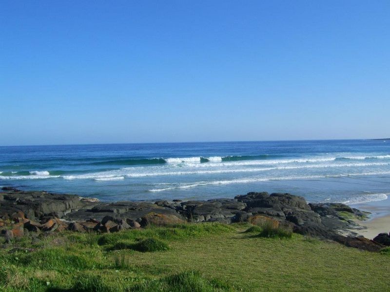 18 Merry St, Kioloa NSW 2539