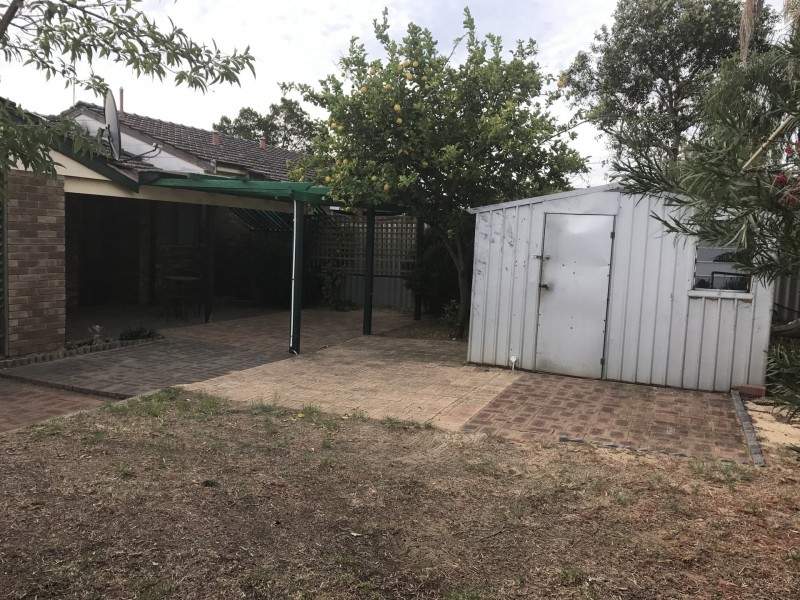 15 Camelot St, Carine WA 6020