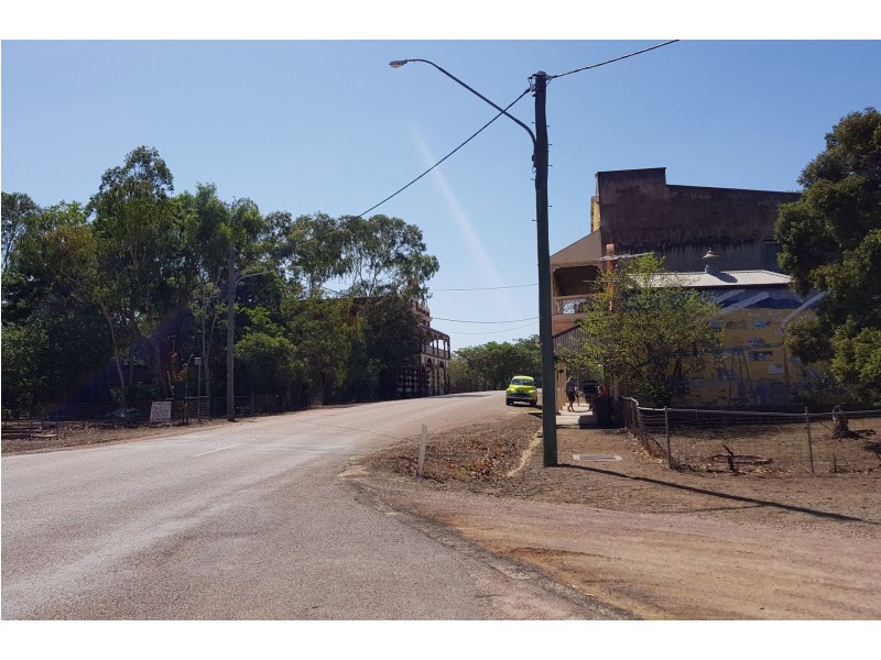 84 Macrossan street, Ravenswood QLD 4816