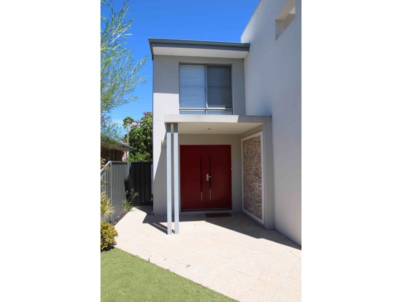 17 Seventh Avenue, Maylands WA 6051