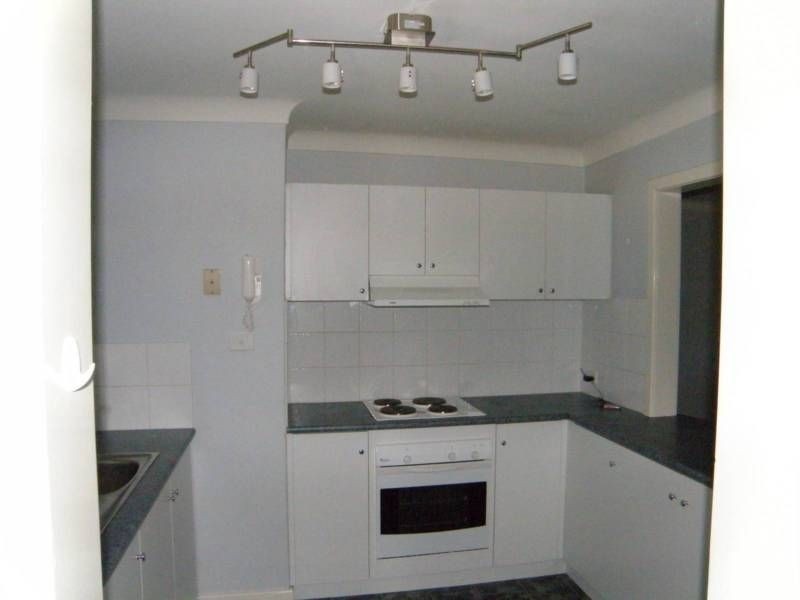 12/16 Jecks Place, Orelia WA 6167