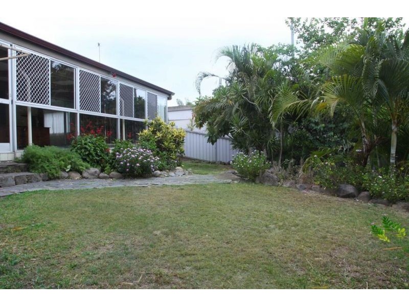 2 Binda Place, Bundall QLD 4217