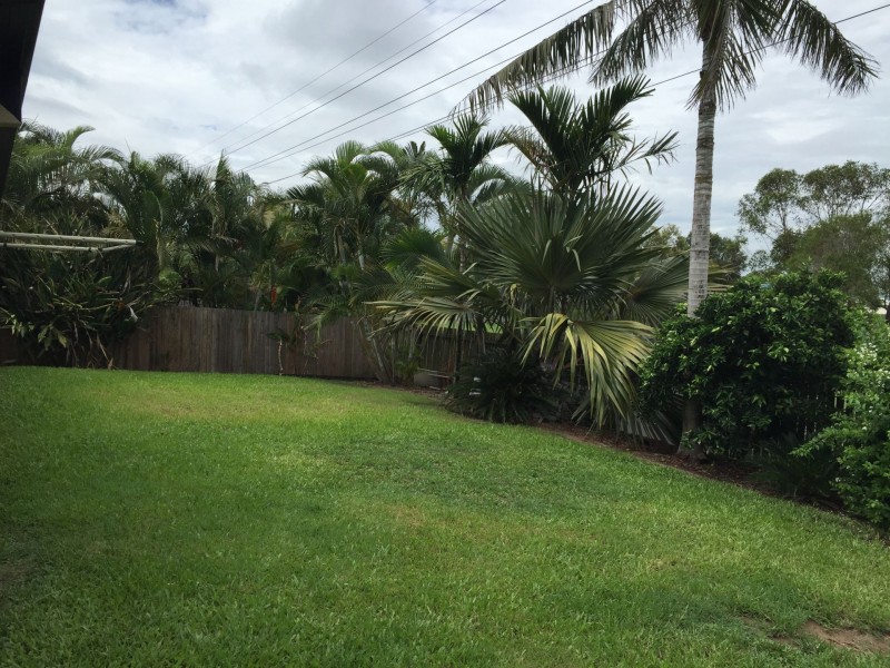 24 Hinchcliffe St, Tanah Merah QLD 4128
