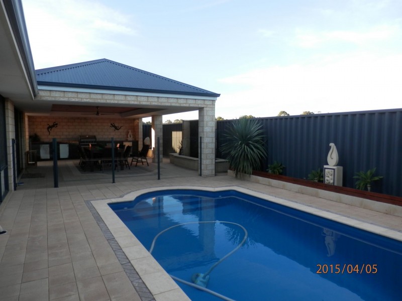 15 Granby Road, Secret Harbour WA 6173