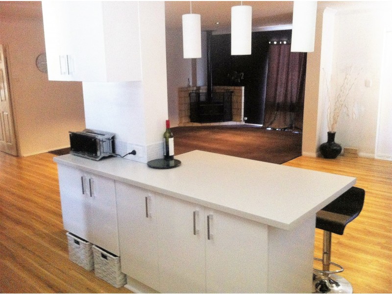 4 Darwinia Place, Pinjarra WA 6208