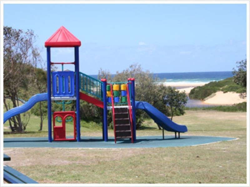 56 Robertson Road, North Curl Curl NSW 2099