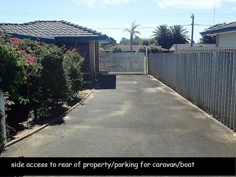 83 Hamilton Road, Eaton WA 6232