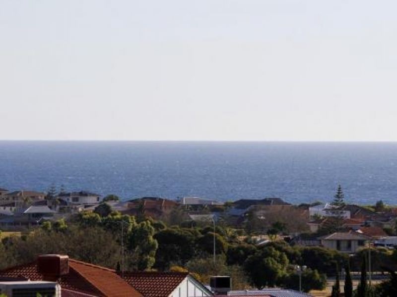 8b Mast Place, Ocean Reef WA 6027