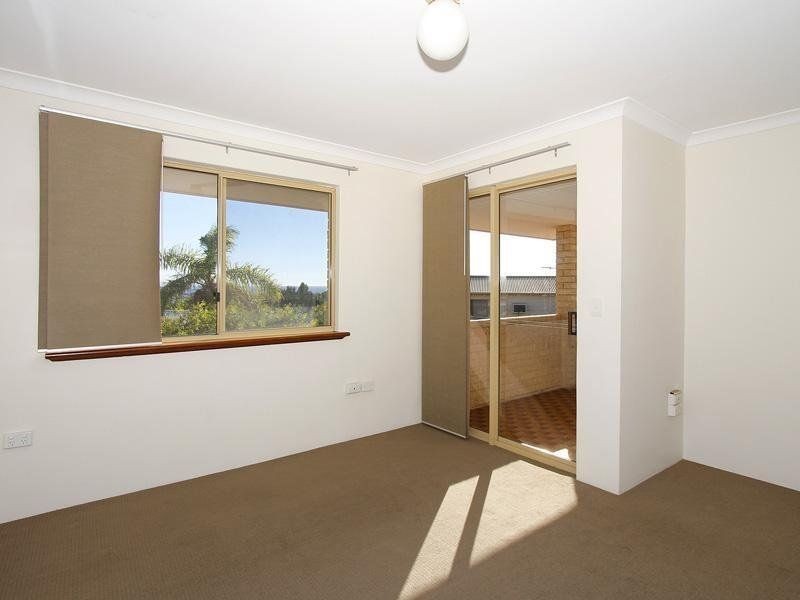 8b Mast Place, Ocean Reef WA 6027