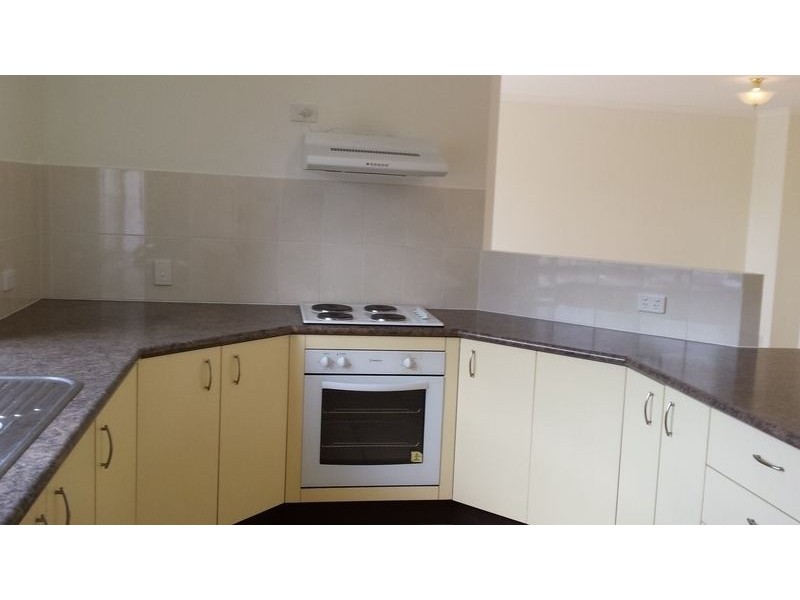 2/12 Slater Avenue, Lawnton QLD 4501