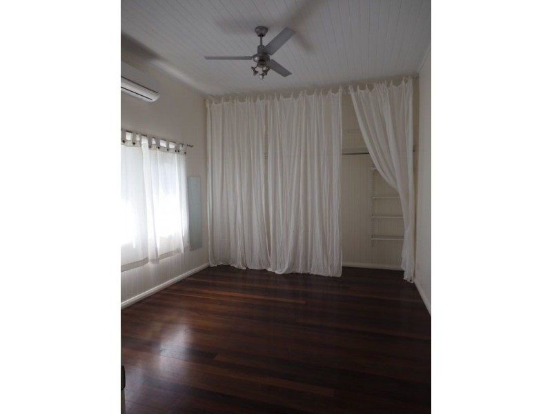 12 Tully Street, Stratford QLD 4870