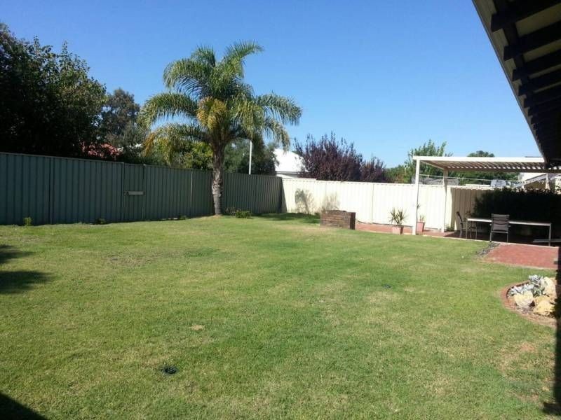 8 Beenan Close, Karawara WA 6152