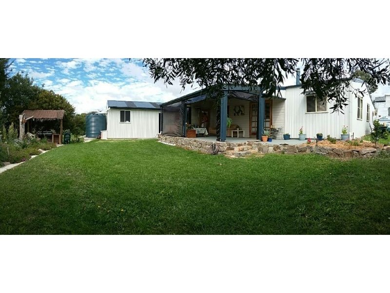 47 John Street, Uralla NSW 2358