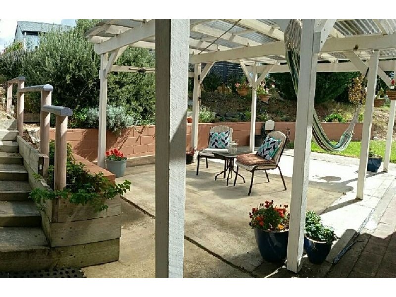 47 John Street, Uralla NSW 2358