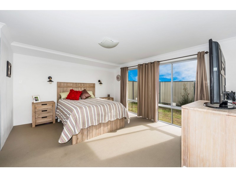 18 Greenville Vista, Meadow Springs WA 6210