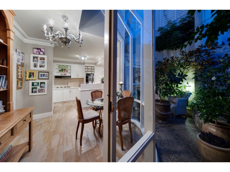 2/19 KAROO STREET, South Perth WA 6151