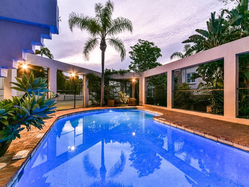 2/19 KAROO STREET, South Perth WA 6151