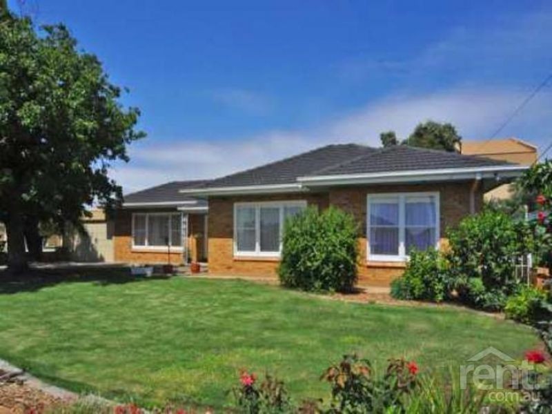 14 Maria St, Findon SA 5023