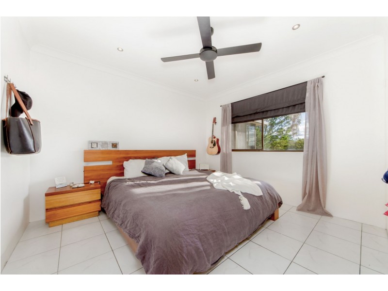 5/56 Oceanic Dr, Mermaid Waters QLD 4218