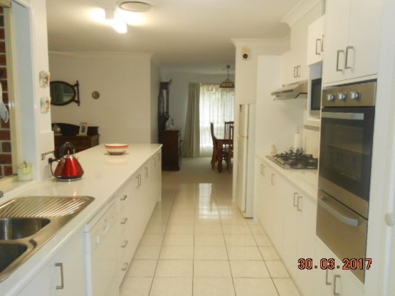 10 Compass Cl, Tea Gardens NSW 2324