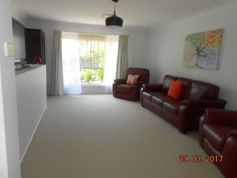 10 Compass Cl, Tea Gardens NSW 2324