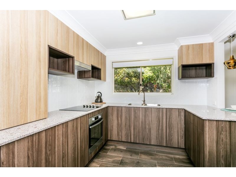 8 Schablon Close, Ormeau Hills QLD 4208