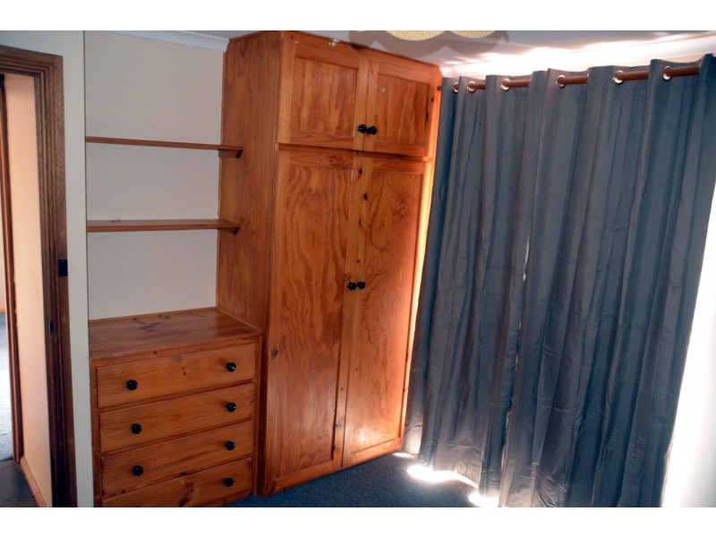 8 Thomas Drive, Happy Valley SA 5159