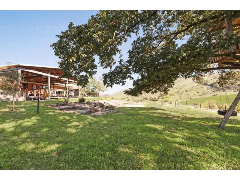 42 Rowleys Lane, Bethanga VIC 3691