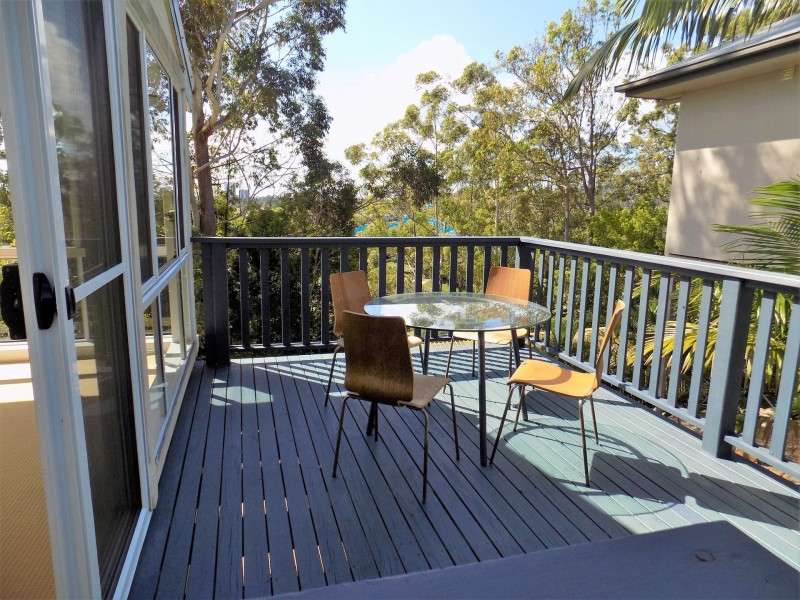 15 Larentia St, Currumbin Waters QLD 4223