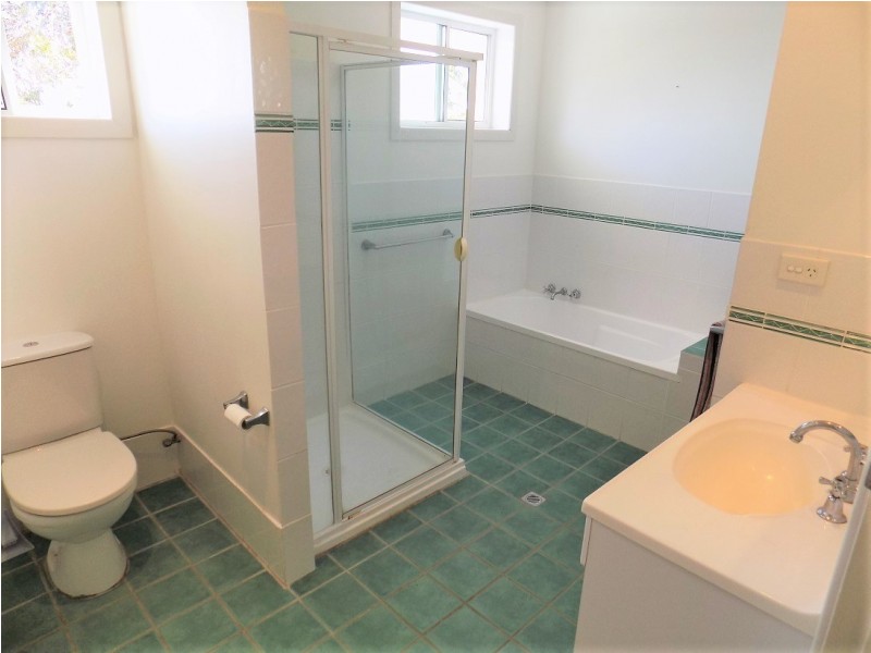 15 Larentia St, Currumbin Waters QLD 4223