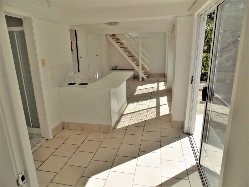 15 Larentia St, Currumbin Waters QLD 4223