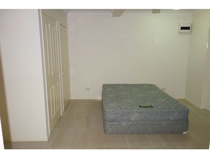 2/60 Boden St, Edge Hill QLD 4870