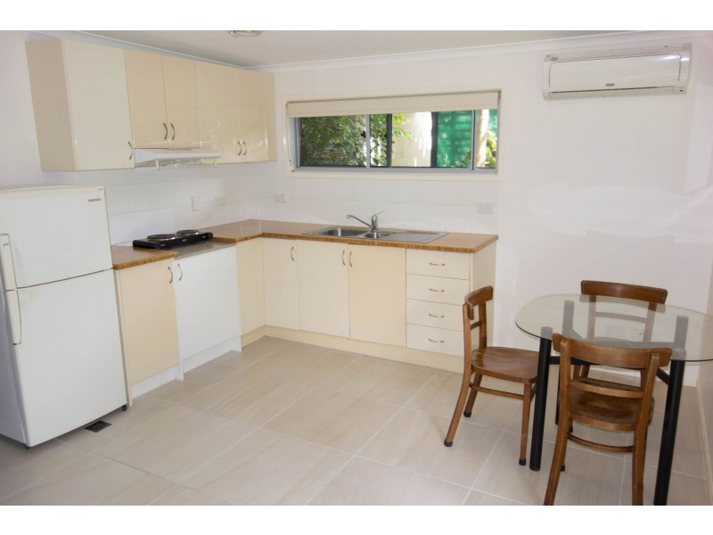 2/60 Boden St, Edge Hill QLD 4870