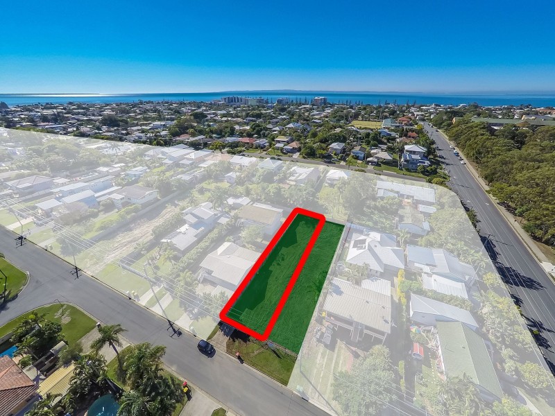 6 Palmtree Ave, Scarborough QLD 4020