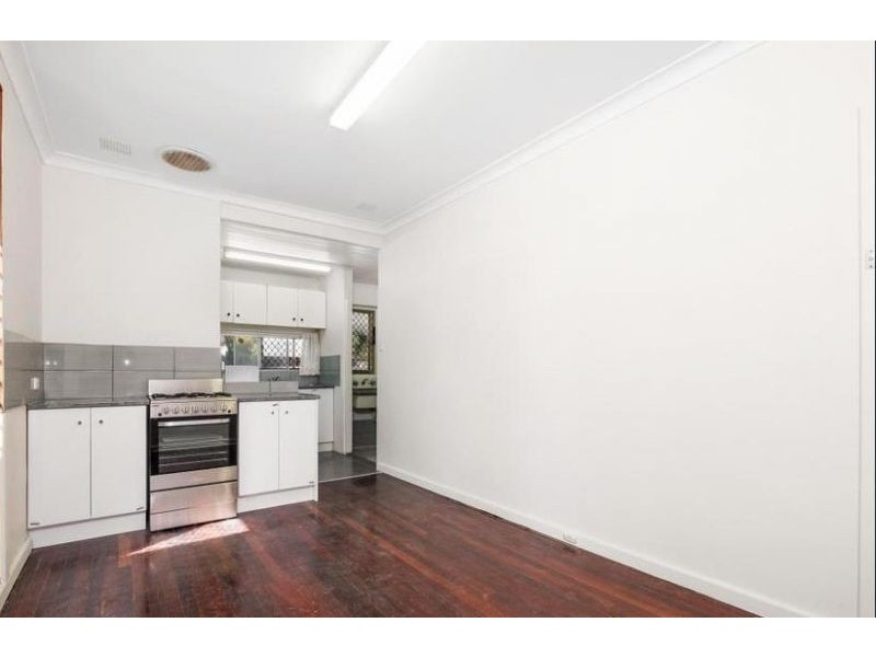22 Hemeleers St, Gosnells WA 6110