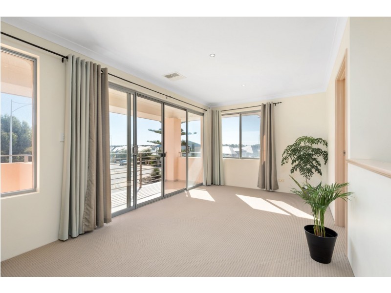 130 Grand Ocean Ent, Burns Beach WA 6028