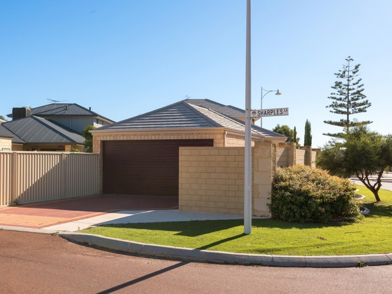 130 Grand Ocean Ent, Burns Beach WA 6028